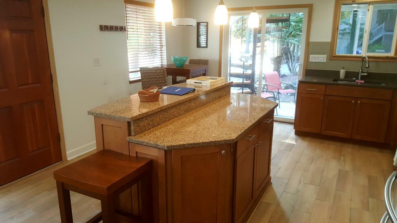 Water View Home 西雅图 外观 照片